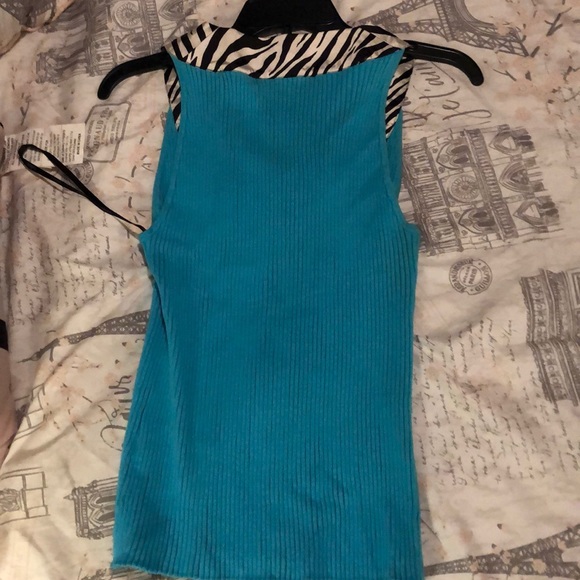 Top - Picture 2 of 2